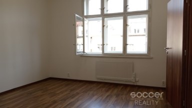 Pronájem krásného bytu 2+kk, 51 m2, Praha 3 - Žižkov, Jeseniova.