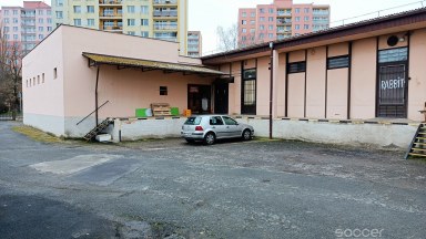 Nebytový prostor - obchodní - masna, 97 m2, ul. Sportovní, Mělník na pronájem.