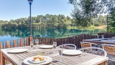 Lovecký hotel Jivák – perla svatojiřských lesů u rybníka Jívák