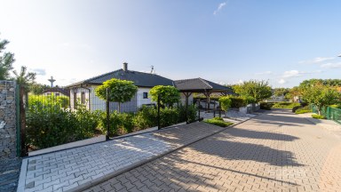 Prodej rodinného domu 4+kk/T, Wellness, Zápy, Praha – východ.
