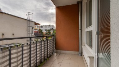 Pronájem bytu 2+kk/B, 54 m2, ulice Pod Harfou, Praha 9 - Vysočany.