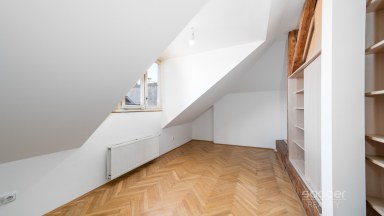 Prodej bytu 2+kk/pokoj v patře, 69 m2, Praha 8 - Libeň, ul. Na Žertvách.