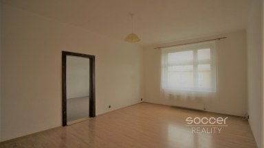 Pronájem prostorného bytu 2+1/B, 84 m2, ulice Čimická, Praha 8 - Kobylisy.