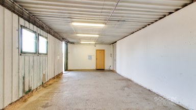 Pronájem kancelářských, skladových a parkovacích prostor v Horních Počernicích.