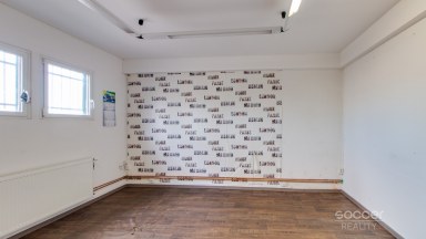 Pronájem kancelářských, skladových a parkovacích prostor v Horních Počernicích.