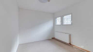 Pronájem kancelářských, skladových a parkovacích prostor v Horních Počernicích.