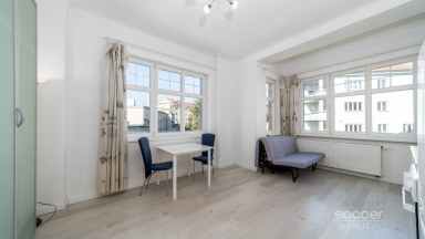 Pronájem krásného bytu 1+KK, 27 m2, Praha 4 - Podolí, Pravá