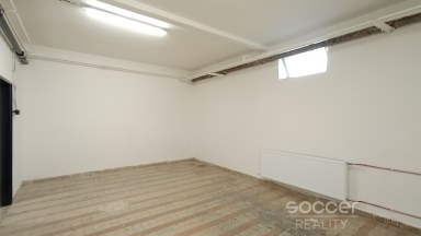 Pronájem skladu, 25 m2, Praha 10 - Dolní Měcholupy, ul. Ke Kablu.