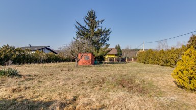 Prodej stavebního pozemku 1300 m2 v obci Záryby.