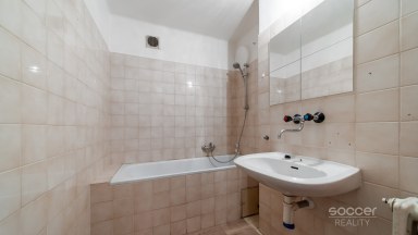 Pronájem kanceláře 15 m2, Praha 6 - Bubeneč, ul. Na Zátorce.