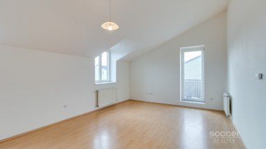 Pronájem bytu 2+kk/B/GS, 49 m2, ulice Velkoosecká, Praha 9 - Vinoř.