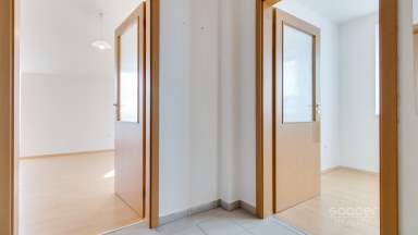 Pronájem bytu 2+kk/B/GS, 49 m2, ulice Velkoosecká, Praha 9 - Vinoř.