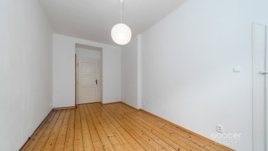 Prodej bytu 2+kk, 59 m2, ulice Hradecká, Praha 3 - Vinohrady. 