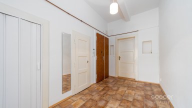 Prodej bytu 2+kk, 59 m2, ulice Hradecká, Praha 3 - Vinohrady. 