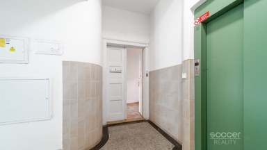 Prodej bytu 2+kk, 59 m2, ulice Hradecká, Praha 3 - Vinohrady. 