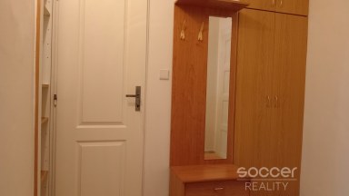 Pronájem bytu 1+1, 37 m², Praha 8 – Kobylisy, ul. Čimická.