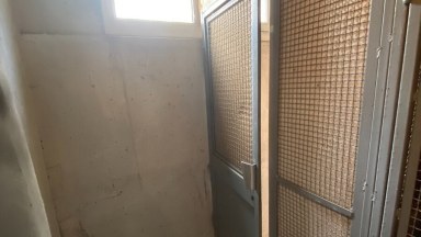 Pronájem malého skladu 2 m2, ulice Bouřilova, Praha 9 - Černý Most. 