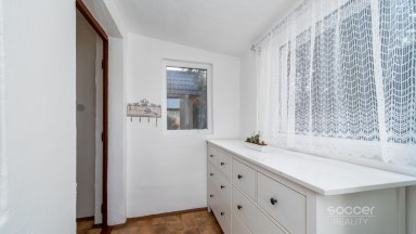 Příjemný venkovský dům se zahradou necelé 2 km od centra Neratovic