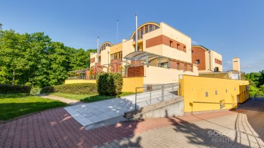 Pronájem bytu 4+kk, 142 m2, ul. Na Sychrově, Praha 10 - Michle.