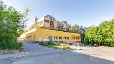 Pronájem bytu 4+kk, 142 m2, ul. Na Sychrově, Praha 10 - Michle.