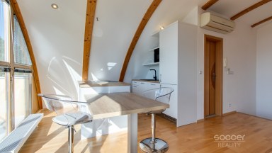 Pronájem bytu 4+kk, 142 m2, ul. Na Sychrově, Praha 10 - Michle.