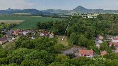 Prodej stavebního pozemku 800 m², obec Oparno, okres Litoměřice.
