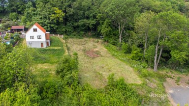 Prodej stavebního pozemku 800 m², obec Oparno, okres Litoměřice.