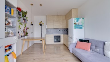 Pronájem bytu 2+kk/B/G, 49 m2, ulice Honzíkova, Praha 10 – Dolní Měcholupy.