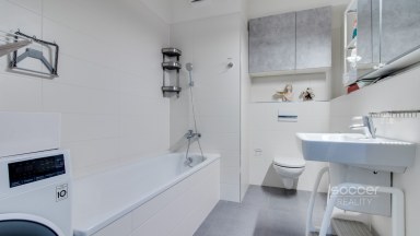 Pronájem bytu 2+kk/B/G, 49 m2, ulice Honzíkova, Praha 10 – Dolní Měcholupy.