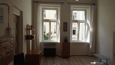 Pronájem bytu 2+kk, 50 m2, cihla, Praha 3 - Žižkov