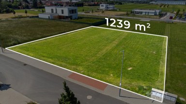 Prodej pozemku 1239 m2, Vestec u Prahy, okr. Praha – západ.