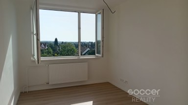 Pronájem krásného bytu 3+1/S, 86 m2, Praha 9 - Kyje, Travná. (Jahodnice)