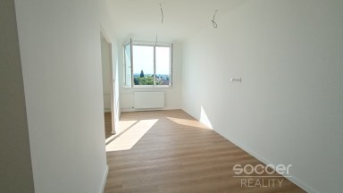 Pronájem krásného bytu 3+1/S, 86 m2, Praha 9 - Kyje, Travná. (Jahodnice)