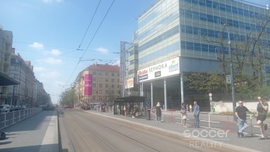 Pronájem krásného bytu 2+kk, 50 m2, Praha 3 - Žižkov, ul. Jeseniova.