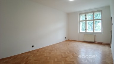 Pronájem krásného bytu 2+kk, 50 m2, Praha 3 - Žižkov, ul. Jeseniova.