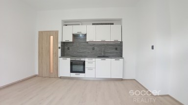 Pronájem krásného bytu 2+kk, 50 m2, Praha 3 - Žižkov, ul. Jeseniova.