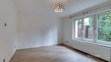 Pronájem bytu 1+1, 41m2 + předzahrádka, Praha 8-Libeň, ul. Na Slovance.