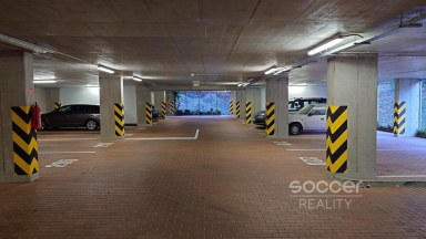 Pronájem parkovacího stání v ulici Zakšínská, Praha 9 - Střížkov. 