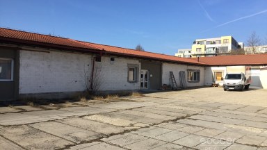 Pronájem skladovacího prostoru 175 m2, ulice Kamýcká, Praha 6 - Suchdol.