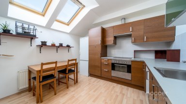 Byt 4+1/terasa/GS/PS/půda, 95 + 11,8 m2 na Praze 9 – Horní Počernice, ul. V Javorech na prodej.