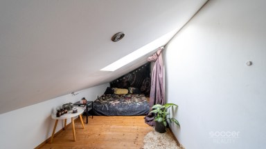 Byt 4+1/terasa/GS/PS/půda, 95 + 11,8 m2 na Praze 9 – Horní Počernice, ul. V Javorech na prodej.