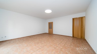 Příjemný byt s balkonem v atraktivní lokalitě.