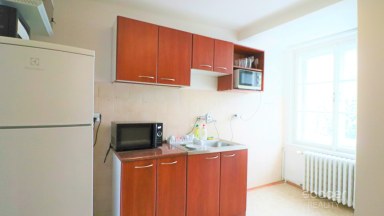 Pronájem kanceláře 2+1, 50m2, Praha 6 - Bubeneč, ul. Na Zátorce.