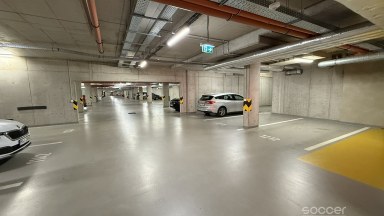 Pronájem prostorného bytu 3+kk, 104m2 s balkonem, garáž. stáním, sklepem v Praze 5, ul. Naskové