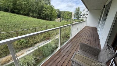 Pronájem prostorného bytu 3+kk, 104m2 s balkonem, garáž. stáním, sklepem v Praze 5, ul. Naskové