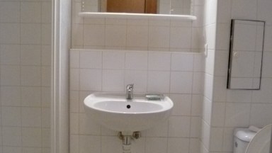 Pronájem bytu 1+kk s lodžií, 43 m² – Praha 9 – Prosek, ul. Chotěšovská.