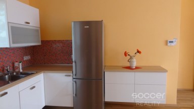 Hezký a plně zařízený byt 2+kk v dobré lokalitě Mladé Boleslavi.