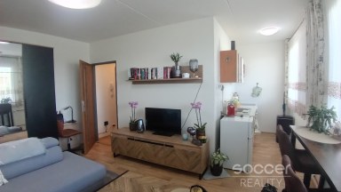 Pronájem bytu 1+kk/B/S, 34 m2, ul. Na Růžovém poli, Kladno.