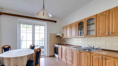 Pronájem rodinného domu, 5+2/G, T, Z, 180m2, ul. 5. května , Smečno.