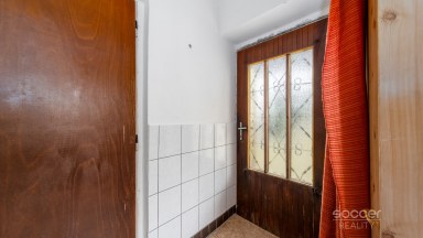 Prodej domu 2+1/zahrada/půda/sklep, 72 m2, ul. Alšova, Jirny, Praha – východ.
